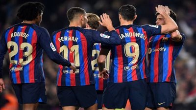 شوف الآن.. تردد القنوات المجانية المفتوحة الناقلة لمباراة برشلونة وفالنسيا اليوم Barcelona vs Valencia في الدوري الإسباني