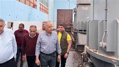 وزير الري يوجه بإجراء دراسة متكاملة لمنظومة الصرف الزراعي بوادي النقرة بأسوان