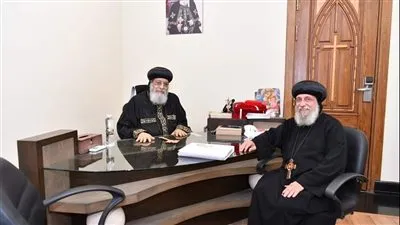 البابا تواضروس يستقبل نيافة الأنبا توماس