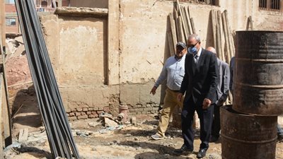 محافظ القليوبية يتفقد إنشاءات الإدارة الزراعية وموقف السيارات الجديد بمدينة كفر شكر