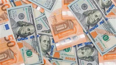 ارتفاع أسعار العملات مقابل الجنيه في ختام تعاملات البنوك