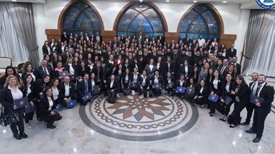 الأنبا ميخائيل يحتفل بتخرج دفعة جديدة من معهد الدراسات النفسية 