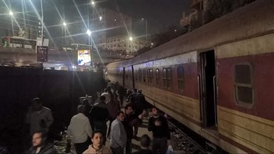 إصابة 16 حتى الآن.. أحمد موسى يكشف تفاصيل حادث قطار قليوب