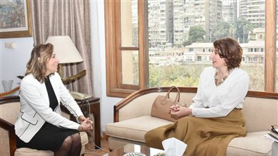 وزيرة الثقافة تستقبل رئيس المجلس التنفيذي لليونسكو لبحث التعاون في مجالات حفظ التراث
