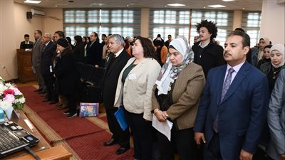 انطلاق أعمال مؤتمر الأسرة والمجتمع في عالم البحر المتوسط بكلية الآداب جامعة عين شمس 