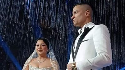 سجدة شكر وأنط في النيل!.. أغرب ما حدث بحفل زفاف حسن شاكوش 