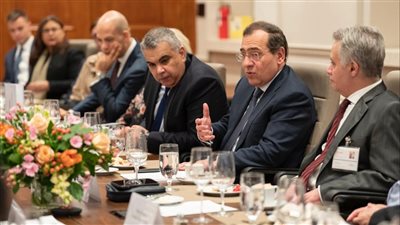 عاجل| وزير البترول يلتقي كبري المسئولين التنفيذيين بشركات الطاقة الأمريكية 
