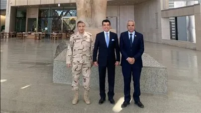 مدير عام الإيسيسكو يزور منطقة الخدمات وبهو المتحف المصري الكبير