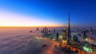 دبي: مدينة التكنولوجيا والعجائب الحضرية