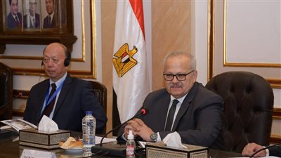  الخشت يلتقي وفدا من رؤساء جامعات أمريكية لبحث التعاون الأكاديمي المشترك