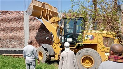 محلية دشنا: حملة لإزالة التعديات على الأراضي الزراعية في أبومناع