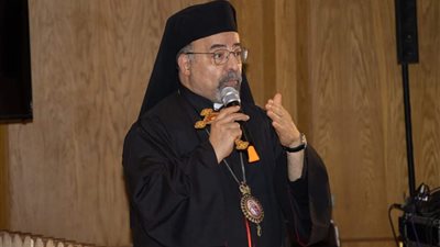 بطريرك الأقباط الكاثوليك يشهد عرض مسرحية 