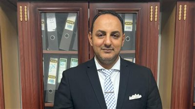 خبير اقتصادى: إنهيار البنوك مرحلة جديدة في الازمة الإقتصادية العالمية 