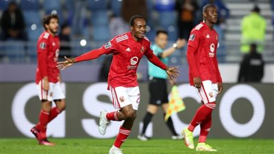 عاجل.. الأهلي يستهدف التعاقد مع حارس الزمالك السابق