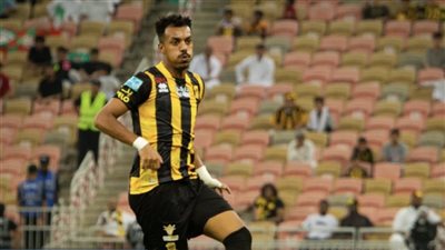 هل يغيب بامسعود عن مباراة اتحاد جدة والفتح؟