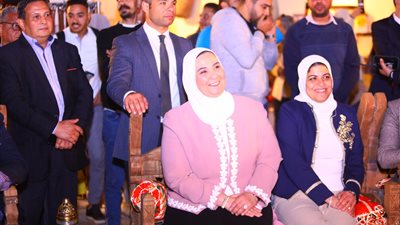 وزيرة التضامن تفتتح معرض 