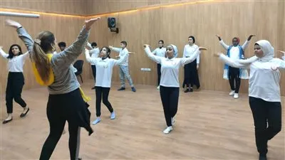 أطفال المحافظات الحدودية والقاهرة يواصلون إبداعاتهم الفنية بروض الفرج