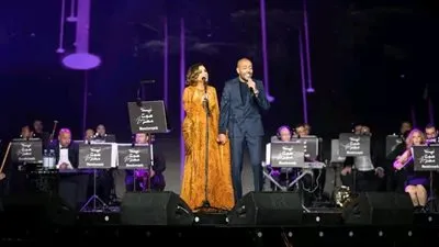 تامر عاشور لـ أنغام عقب انتهاء حفلة صوت مصر: التاريخ والاستمرارية.. اتشرفت بوجودي معاكي