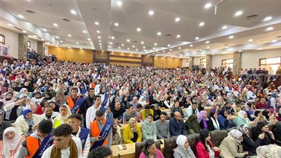 مصطفى حسني لطلاب عين شمس: المسلم بأفعاله وأقواله وأخلاقه