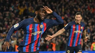 عاجل.. كيسي ثاني أهداف برشلونة في شباك ريال مدريد بالوقت القاتل 