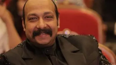 محمد ثروت ناعيًا لبني محمود: 