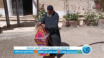 راعي الكنيسة الكاثوليكية بالبحر الأحمر يزين مقر المطرانية بزينة رمضان (فيديو وصور)