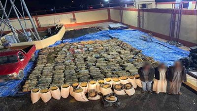 ضبط 1870 كجم من المواد المخدرة بحوزة 3 أشخاص بشمال سيناء 