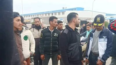 مصرع شاب في تصادم دراجة نارية وميني باص ببورسعيد