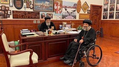قداسة البابا تواضروس الثانى يستقبل نيافة الأنبا أنتوني