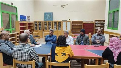 نادي أدب أسيوط الجديدة يناقش 