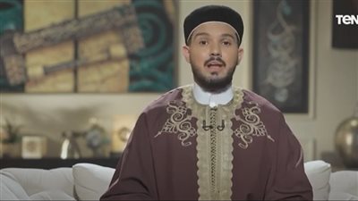 داعية إسلامي يناشد المسلمين بتنويع أماكن أداء عبادتهم لهذا السبب (فيديو)