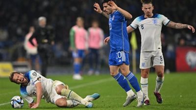 من هو معلق مباراة إنجلترا ضد إيطاليا اليوم الثلاثاء