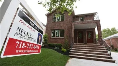 مبيعات المنازل الأمريكية الجديدة عند أعلى مستوياتها خلال 6 أشهر في فبراير