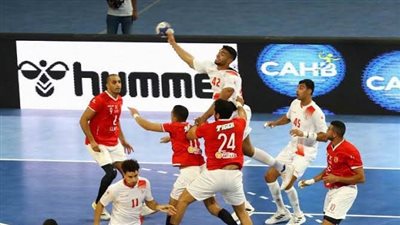 عاجل.. الزمالك يتفوق على الأهلي 31/23 في قمة كرة اليد