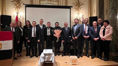 المكتب الثقافي المصري بلندن يحتفل بيوم المرأة العالمي وعيد الأم