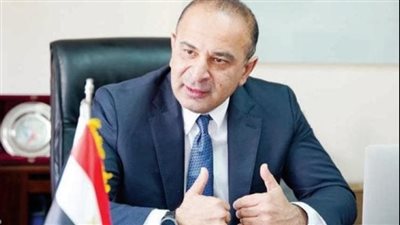 نائب وزيرة التخطيط يناقش الخطة الاستثمارية لوزارة الاتصالات للعام 2024/2023