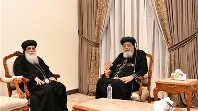البابا تواضروس الثاني يستقبل نيافة الأنبا دوماديوس