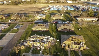 الرئيس الأمريكي يعلن حالة الطوارئ الكارثية بسبب العواصف