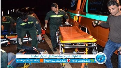 مصرع 3 وإصابة 10 آخرين في تصادم ميكروباص بجرار زراعي بالصحراوي الغربي ببني سويف