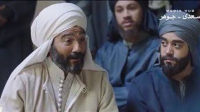 تعمدني بنصحك في انفرادي وجنبني النصيحة في الجماعة.. خالد النبوي يرد على توبيخ أحد العلماء في 