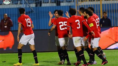من الأفضل لقيادة خط هجوم منتخب مصر؟.. نجم الزمالك يُجيب