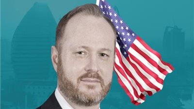 تفاصيل إصابة السفير الأمريكي وموظفين بسفارة أمريكا بالسودان فى حادث سير