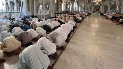 الجمعة فريضة المسلمين وعيدهم.. الصلاة الصلاة 