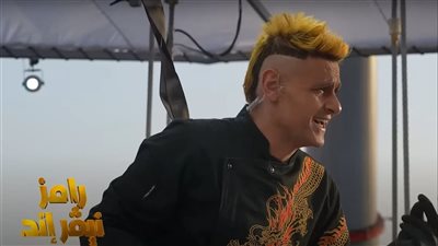 رد فعل هجومي من رامي إمام واعتذار للنادي الأهلي في الحلقة التاسعة من 