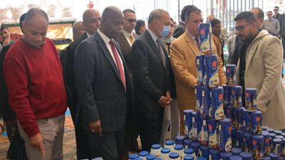 محافظ القليوبية يفتتح معرض «أهلًا رمضان» بقرية ميت عاصم ببنها