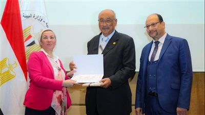 وزيرة البيئة: توقيع عقد أول محطة لتحويل المخلفات لطاقة كهربائية خلال أيام