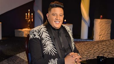 حمو بيكا يُكذب تصريحات حفل زفاف شاكوش ويعلن عن تكلفة الزفاف الحقيقية 