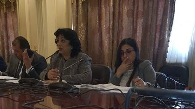 توصية برلمانية بإلزام شركات 