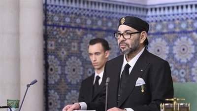 رئيس الجابون يبكي الحضور بموقف للملك المغربي محمد السادس تجاهه 