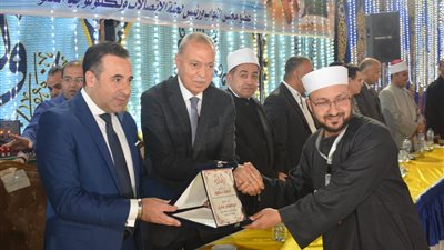 محافظ القليوبية يكرم حفظة القرآن الكريم في الاحتفال السنوي بقرية ترسا بطوخ